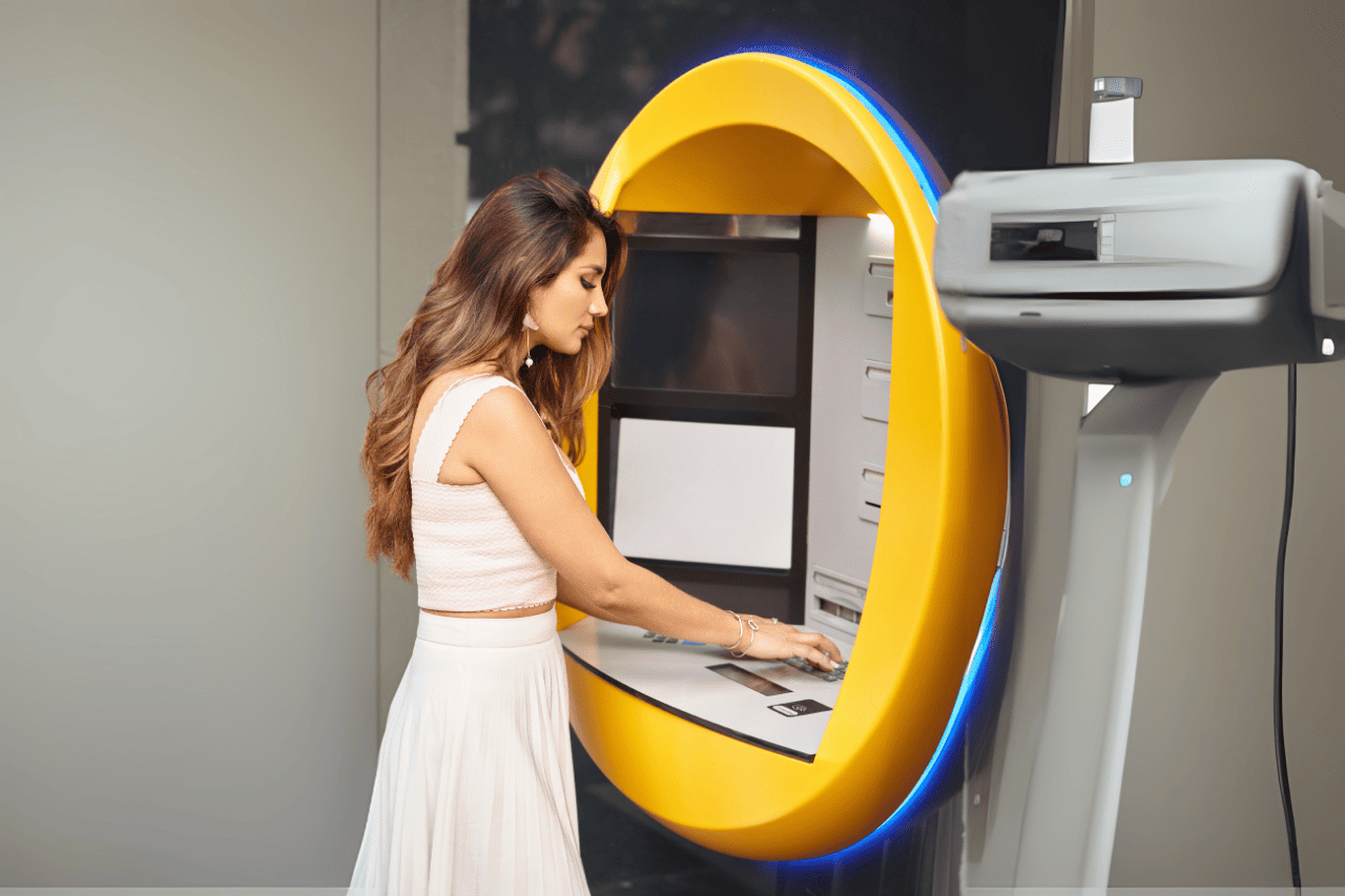 ATM services Paris AR
